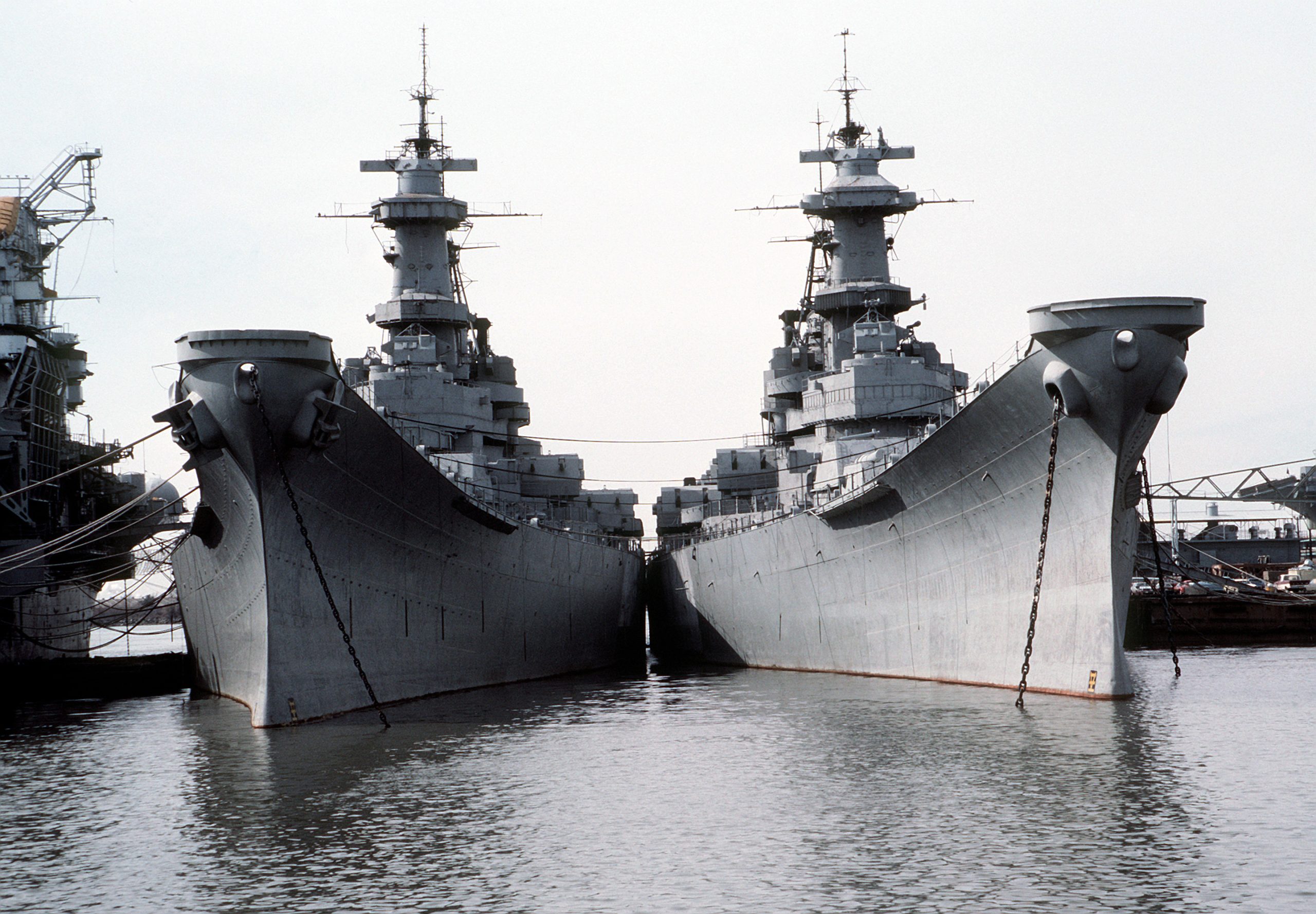 Asbestos Exposure - Navy Ships - Battleships: USS Iowa and USS Wisconsin Asbestos Exposure - Navy Ships - Battleships: USS Iowa and USS Wisconsin